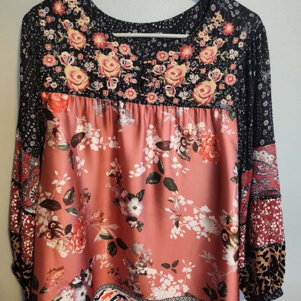 John Mark Boho Artsy Mixed Media Embroidered Bell Slv Toggle Button Sz Medium